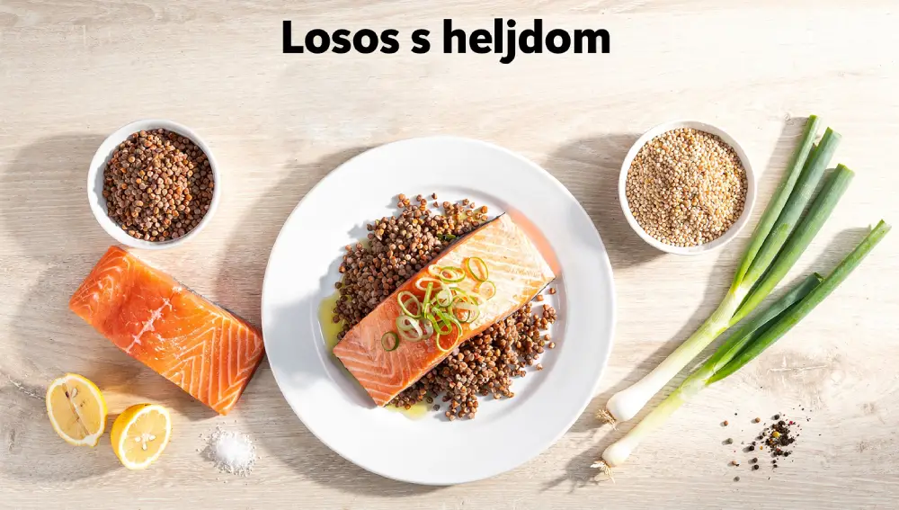 Losos s heljdom i mladim lukom
